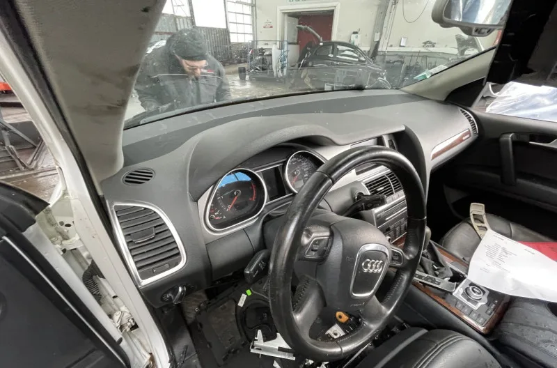 Planche de bord complete pour AUDI Q7 1 PHASE 1