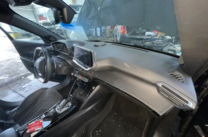 Planche de bord complete pour PEUGEOT 2008 2