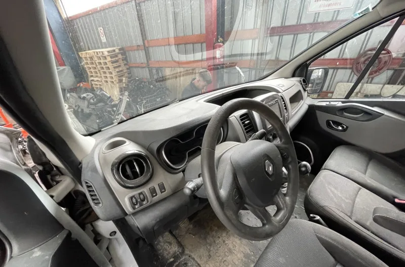 Planche de bord complete pour RENAULT TRAFIC 3 COURT PHASE 1