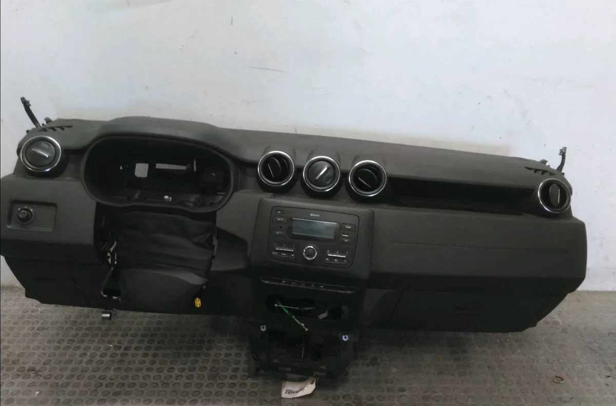 Planche de bord Dacia DUSTER (HM_) 1.5 dci 115 (hmad) (2017) occasion