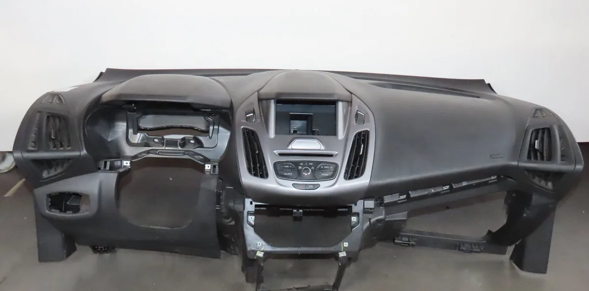 Planche de bord Ford TRANSIT CONNECT V408 Camionnette-Monospace 1.5 tdci (2015) occasion