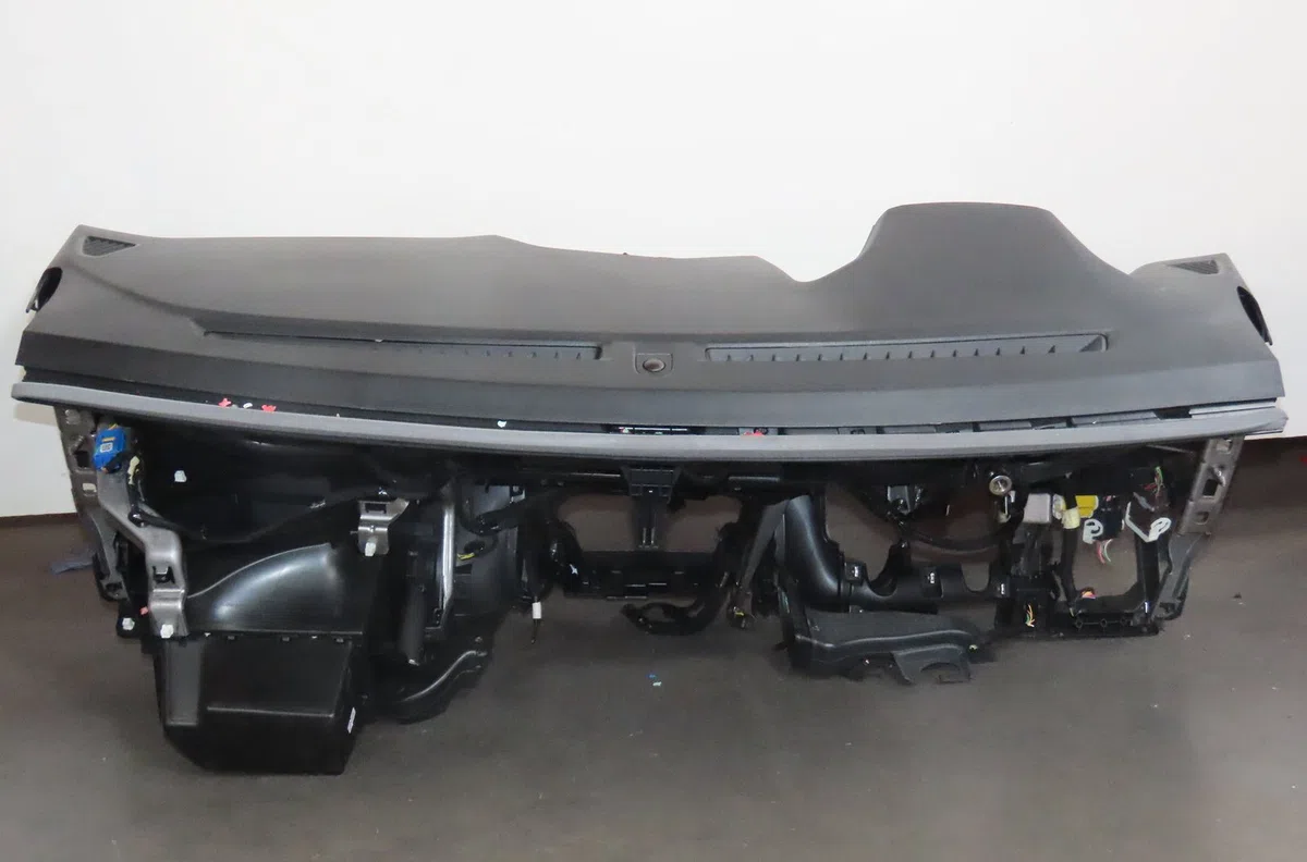 Planche de bord Peugeot 208 II (UB_, UP_, UW_, UJ_) 1.2 puretech 100 (2019) 5 portes occasion