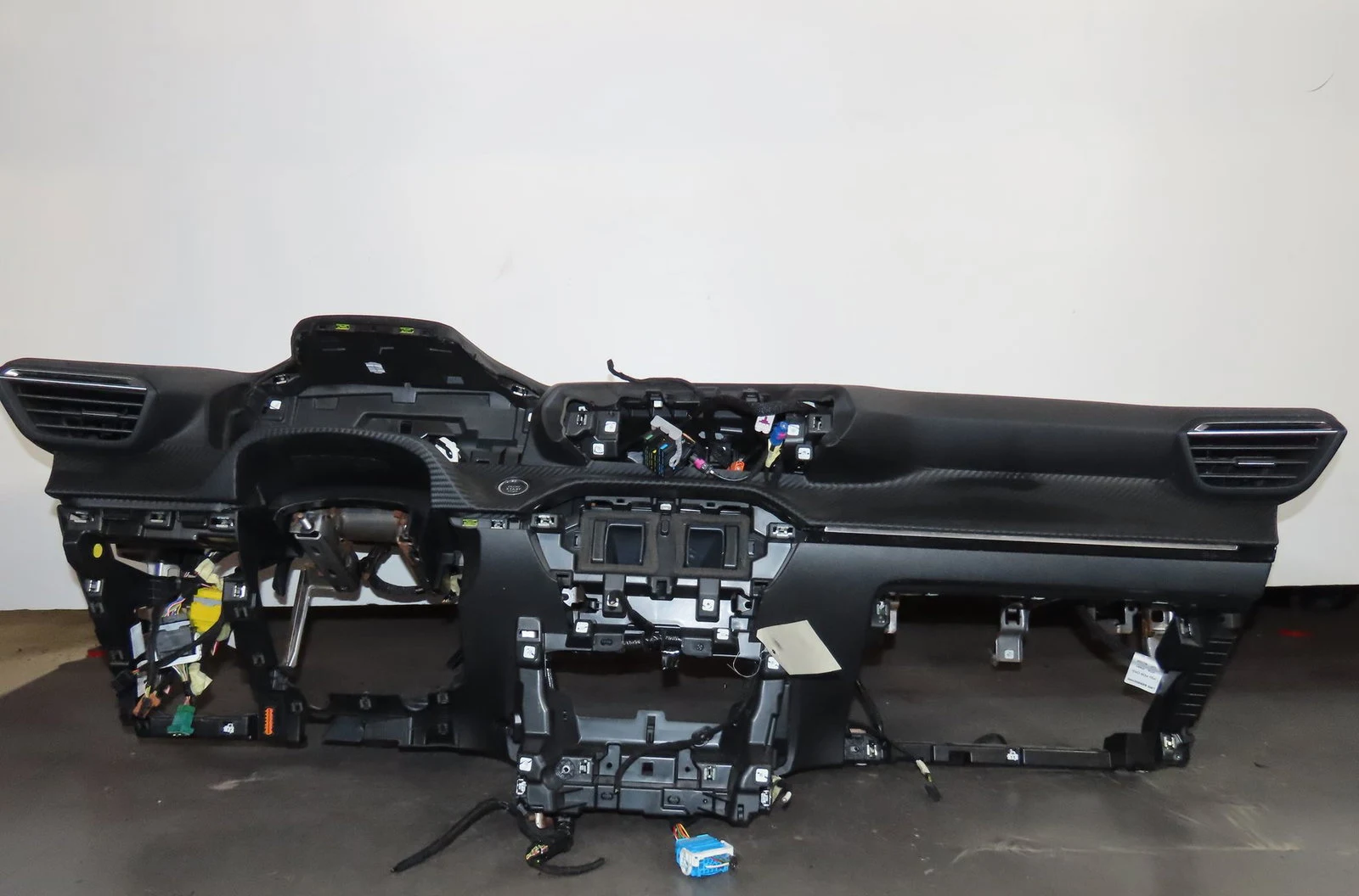 Planche de bord Peugeot 208 II (UB_, UP_, UW_, UJ_) 1.5 bluehdi 100 (2019) occasion