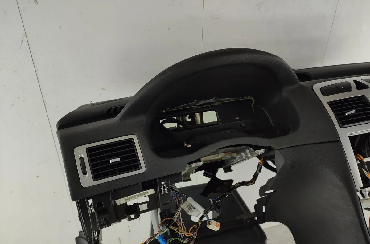 Planche de bord PEUGEOT 307 PHASE 2 BREAK occasion