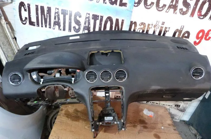 Planche de bord PEUGEOT 308 1 SW PHASE 1 BREAK occasion