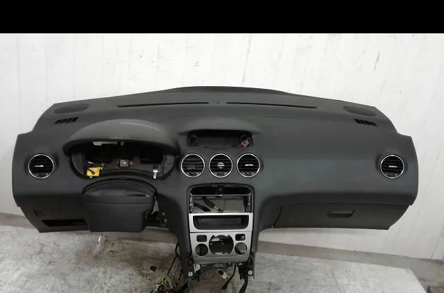 Planche de bord Peugeot 308 I (4A_, 4C_) 1.6 hdi (2007-2014) 5 portes occasion