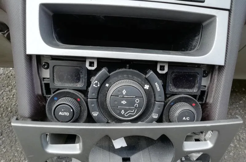 Planche de bord Peugeot 308 SW I (4E_, 4H_) 1.6 hdi (2009-2014) 5 portes occasion