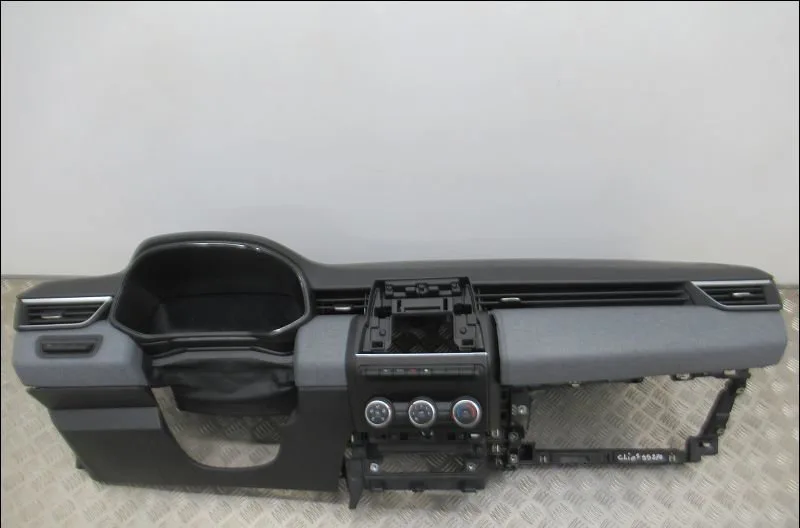 Planche de bord Renault CLIO V (B7_) Tce 90 (b7mt) (2020) occasion
