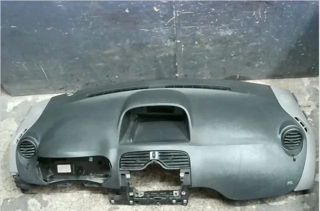 Planche de bord Renault KANGOO - GRAND KANGOO II (KW0-1_) 1.5 dci 85 (kw0k, kw0l, kw0b) (2008) 4 portes occasion