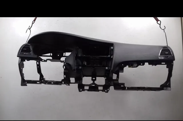 Planche de bord Renault LATITUDE (L70_) 2.0 dci 150 (l70h) (2011) occasion