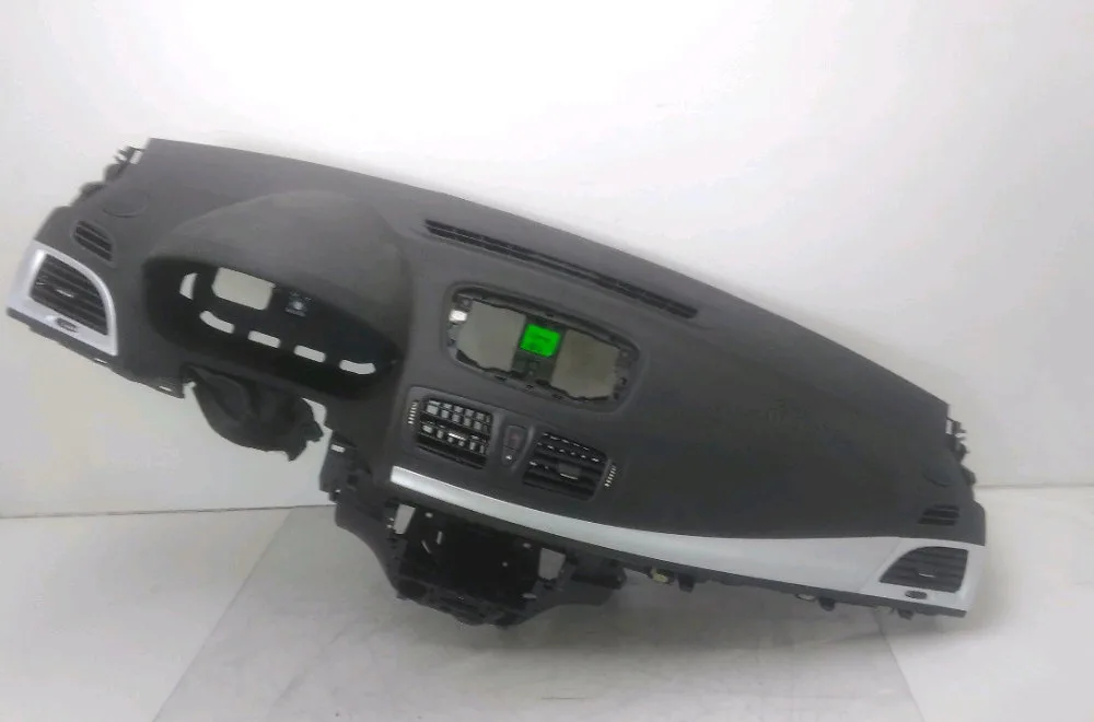 Planche de bord Renault MEGANE III Coupé (DZ0-1_) 1.5 dci (dz09, dz0d, dz1f, dz1g, dz14, dz29) (2009-2015) 3 portes occa