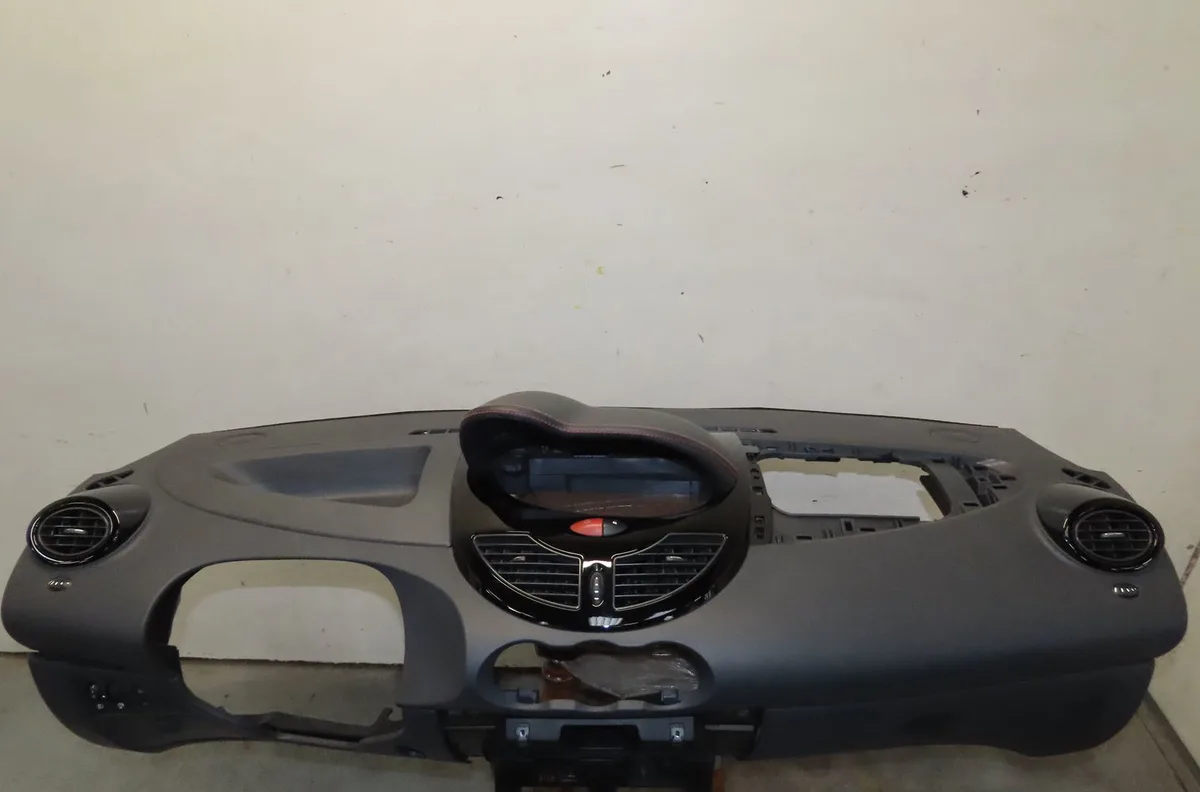 Planche de bord Renault TWINGO II (CN0_) 1.5 dci 90 (2010) occasion