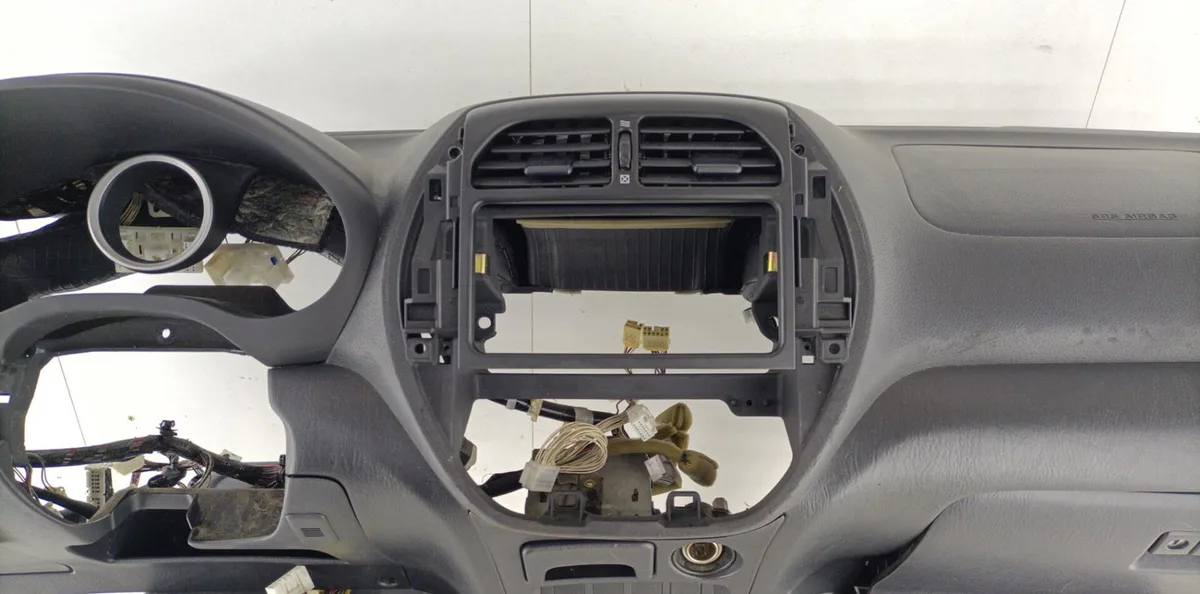 Planche de bord TOYOTA RAV4 2 PHASE 1 occasion