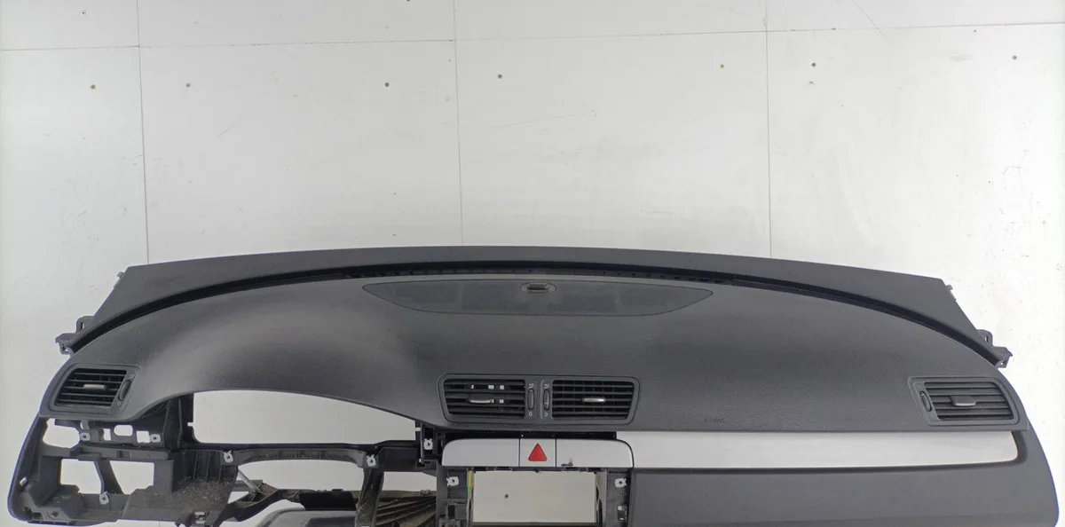 Planche de bord VOLKSWAGEN PASSAT 5 occasion