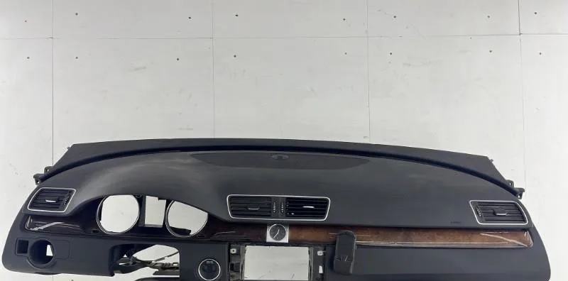 Planche de bord VOLKSWAGEN PASSAT 6 occasion