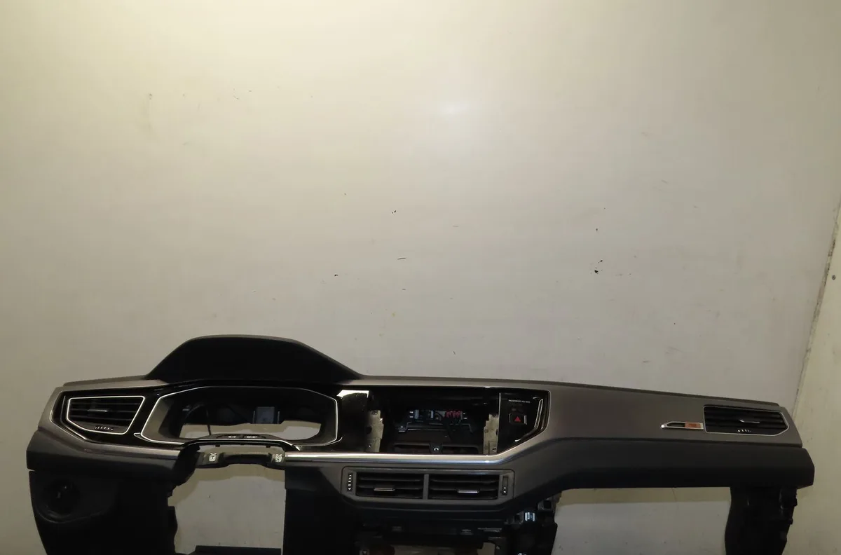 Planche de bord Volkswagen POLO VI (AW1, BZ1, AE1) 1.0 tsi (2017) occasion