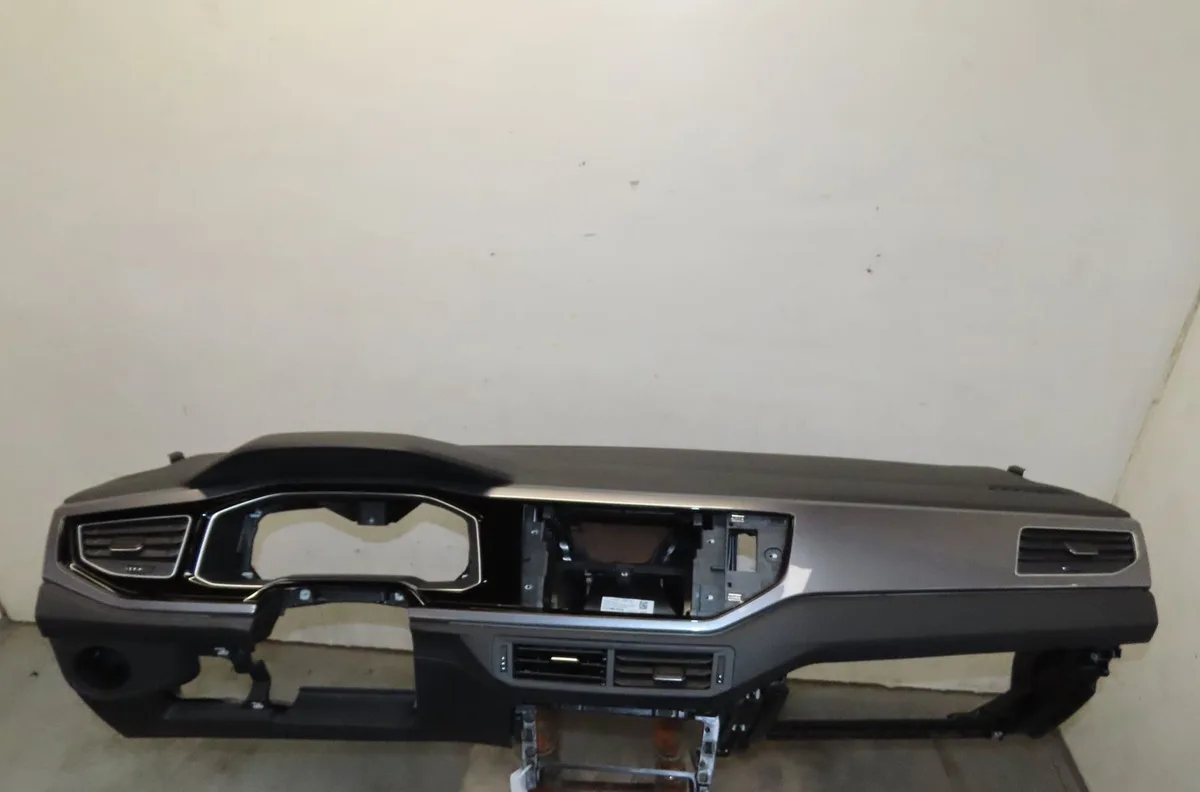 Planche de bord Volkswagen POLO VI (AW1, BZ1, AE1) 1.0 tsi (2017) occasion