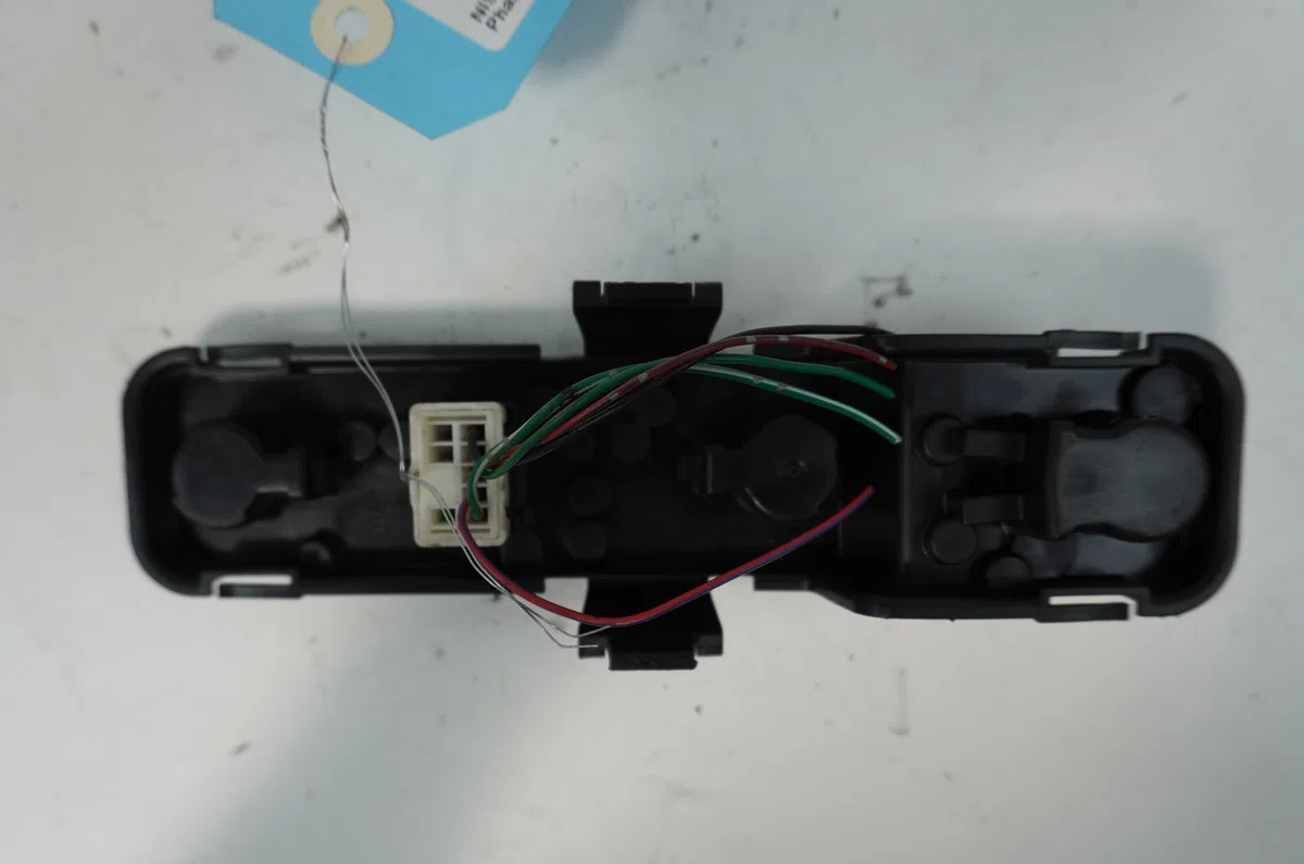 Platine feu ard Nissan ALMERA II Hatchback (N16) 1.8 (2000-2002) occasion