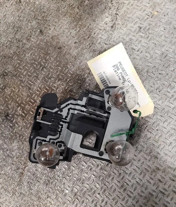 Platine feu ard Peugeot 206 3-5 portes (2A-C) 1.1 i (1998-2007) occasion