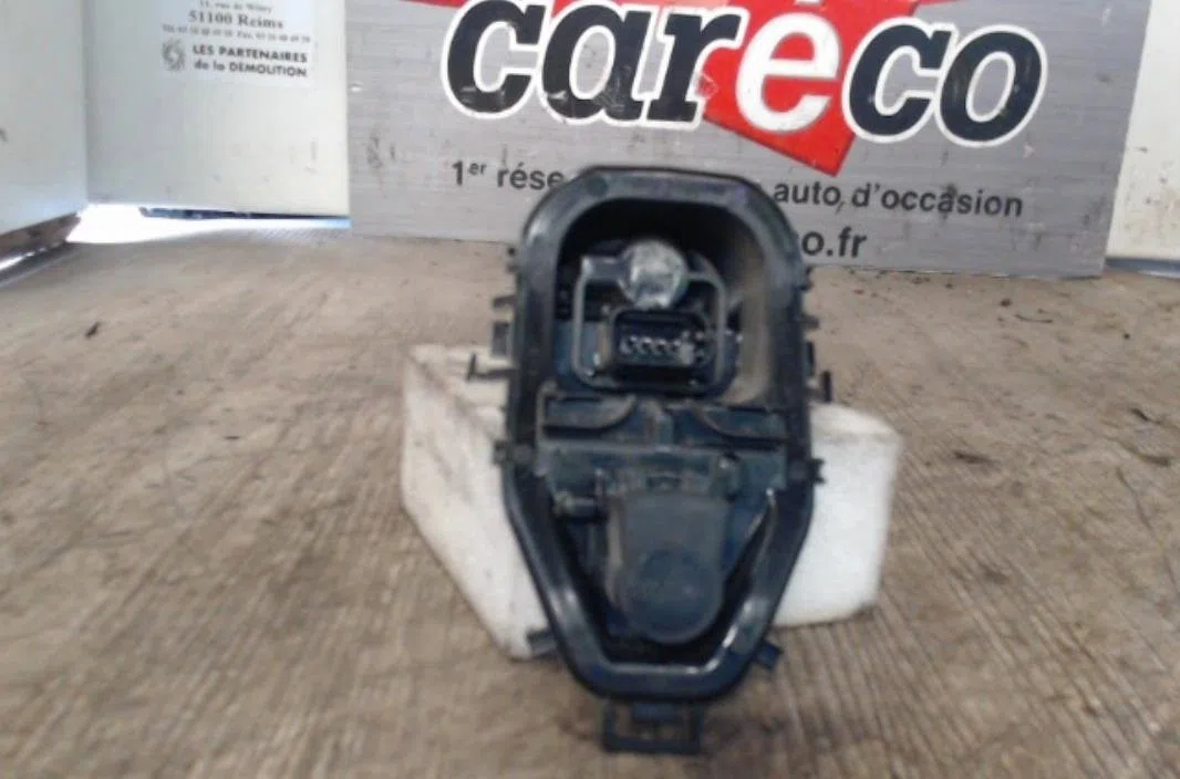 Platine feu ard RENAULT CLIO 4 PHASE 2 occasion