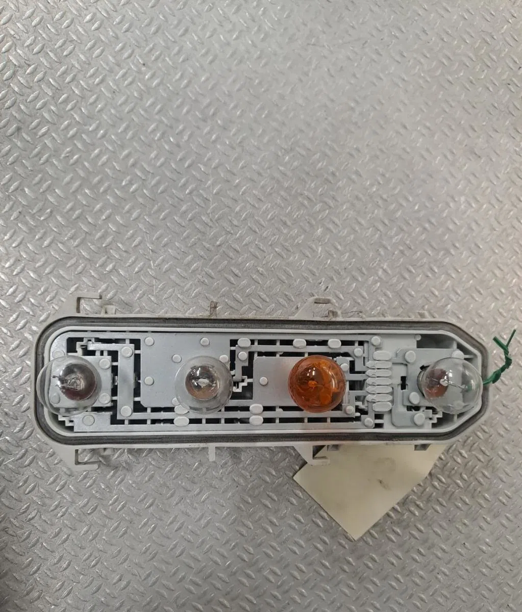 Platine feu ard Renault CLIO II (BB_, CB_) 1.2 16v (bb05, bb0w, bb11, bb27, bb2t, bb2u, bb2v, cb05,... (2001-2016) 3 por