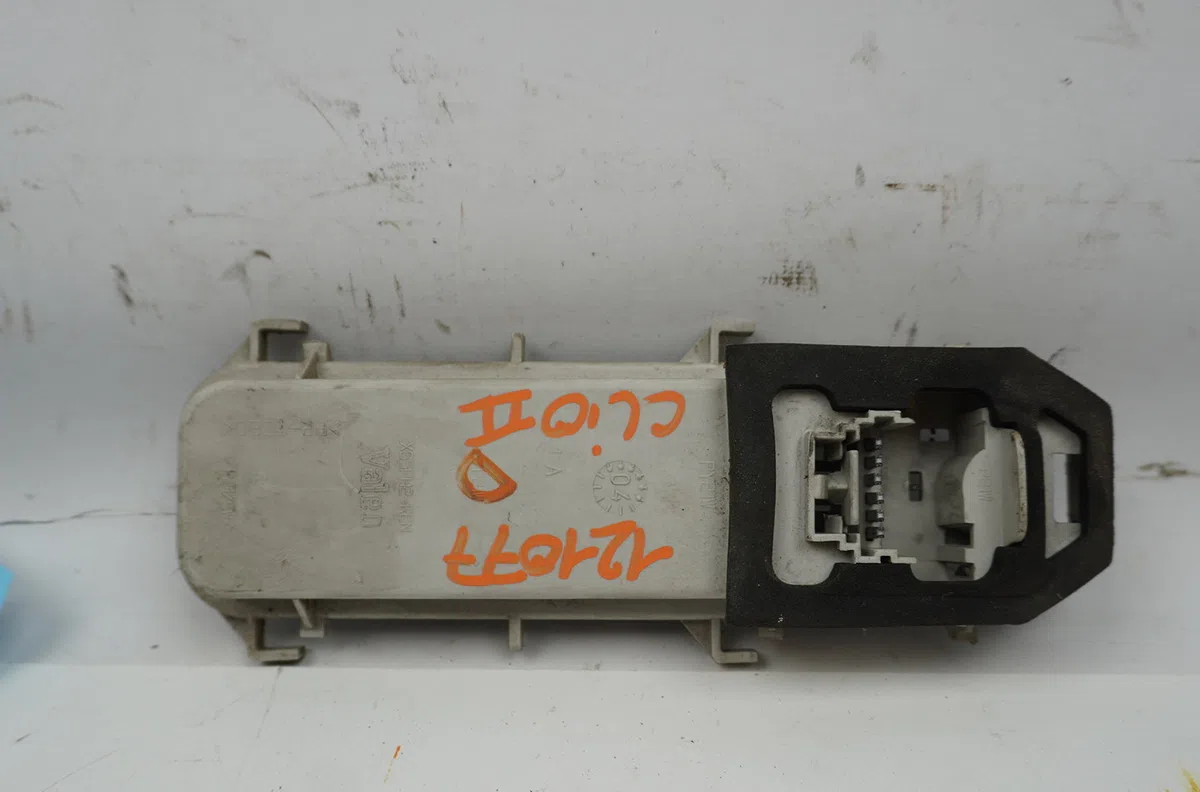 Platine feu ard Renault CLIO II (BB_, CB_) 1.5 dci (b-cb07) (2001-2009) 3 portes occasion