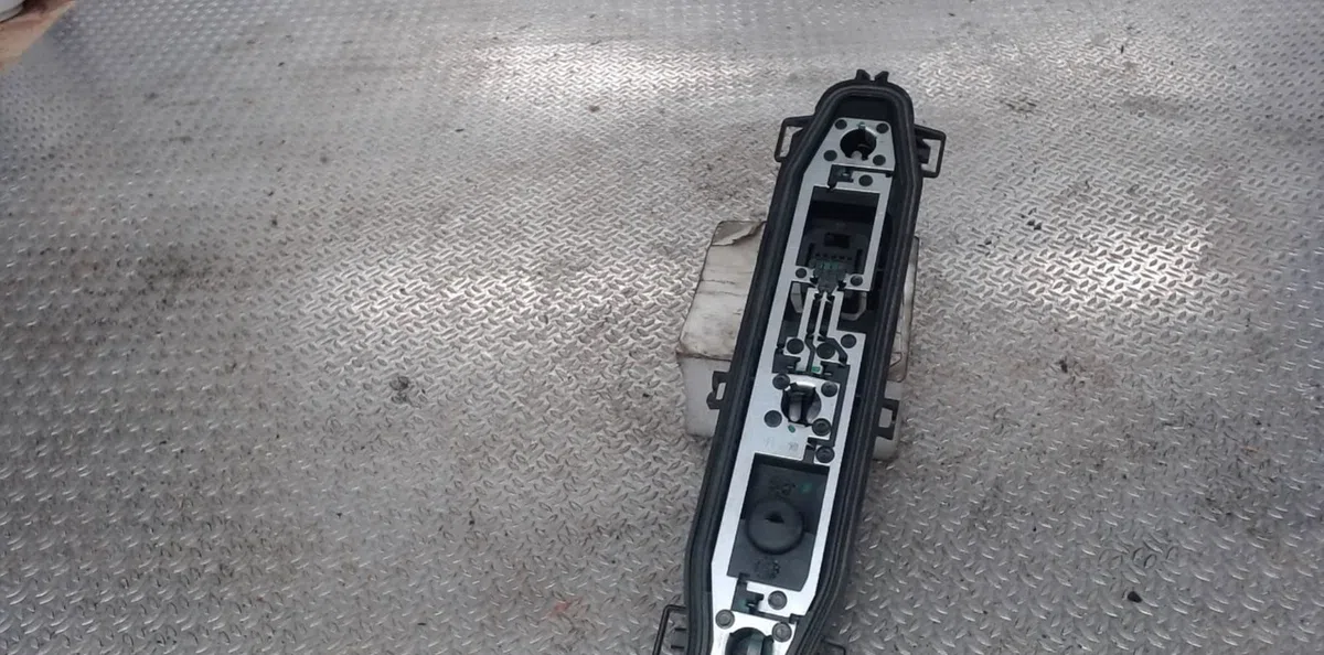 Platine feu ard Renault KANGOO Express (FW0-1_) 1.5 dci 75 (fw07, fw10, fw04) (2010) 4 portes occasion