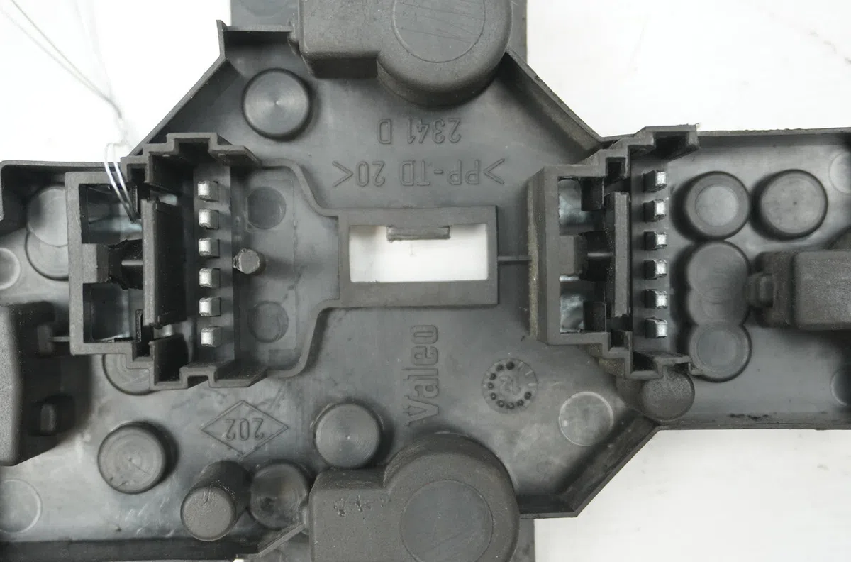Platine feu ard Renault SCÉNIC I Monospace (JA0-1_, FA0_) 1.9 dci (ja05, ja1f) (1999-2003) 5 portes occasion
