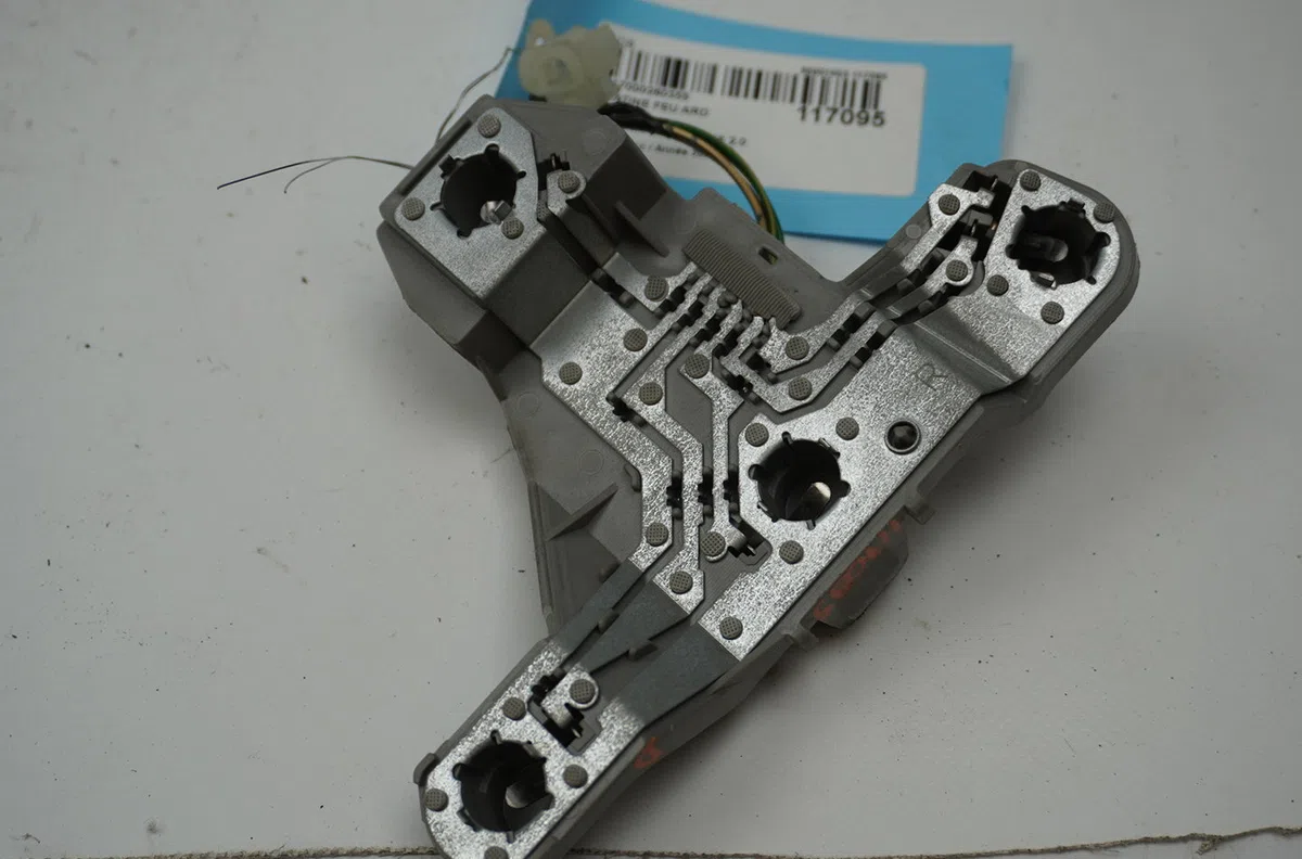 Platine feu ard Toyota COROLLA (_E12_) 1.4 d (nde120_) (2004-2007) 5 portes occasion