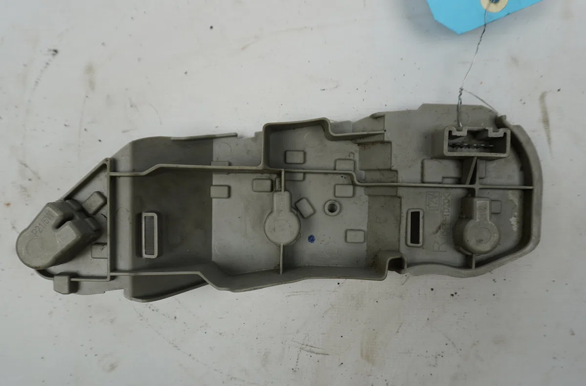 Platine feu ard Toyota COROLLA Verso (ZER_, ZZE12_, R1_) 2.2 d-4d (aur10_) (2005-2009) 5 portes occasion