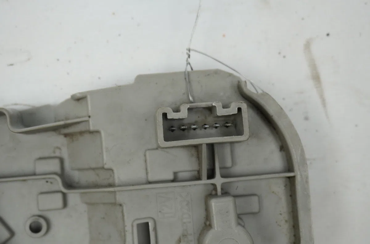 Platine feu ard Toyota COROLLA Verso (ZER_, ZZE12_, R1_) 2.2 d-4d (aur10_) (2005-2009) 5 portes occasion