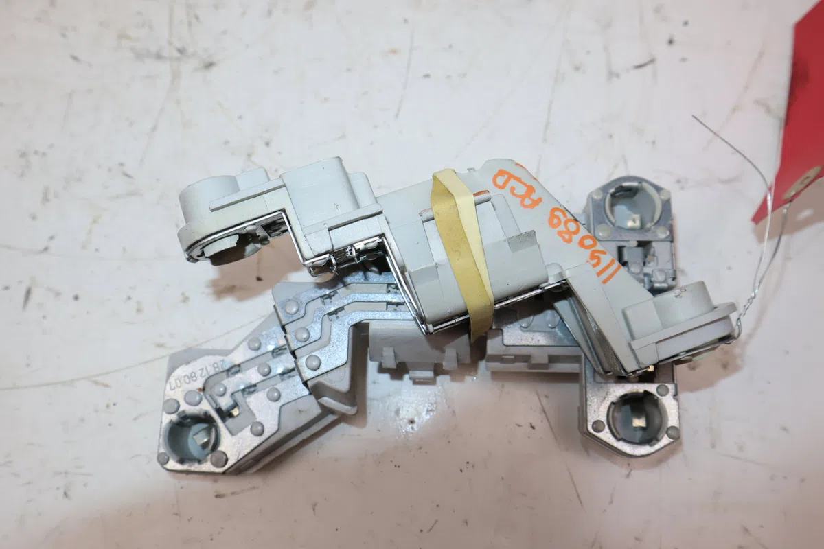 Platine feu ard Volvo V50 (545) 2.0 d (2004-2010) occasion