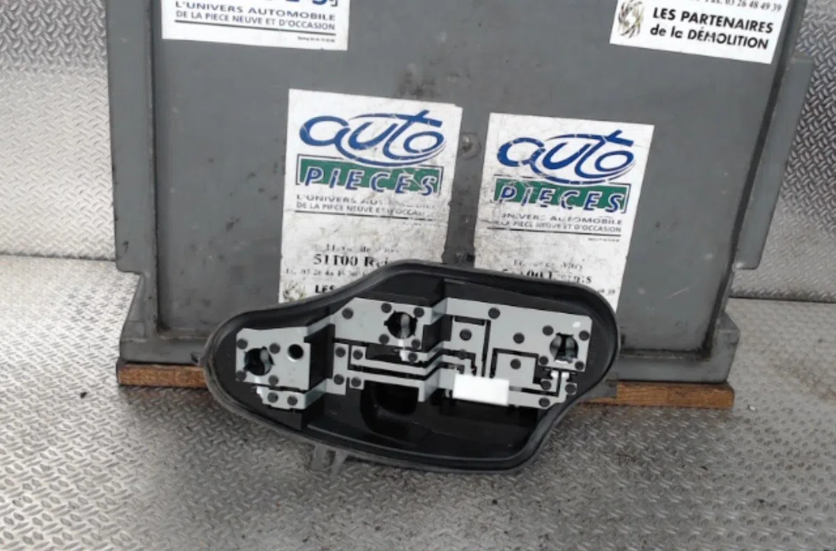 Platine feu arg CITROEN C3 2 PHASE 1 occasion