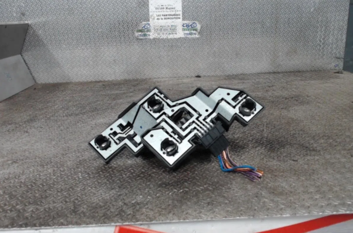 Platine feu arg Ford KA (RB_) 1.3 i (1996-2008) occasion
