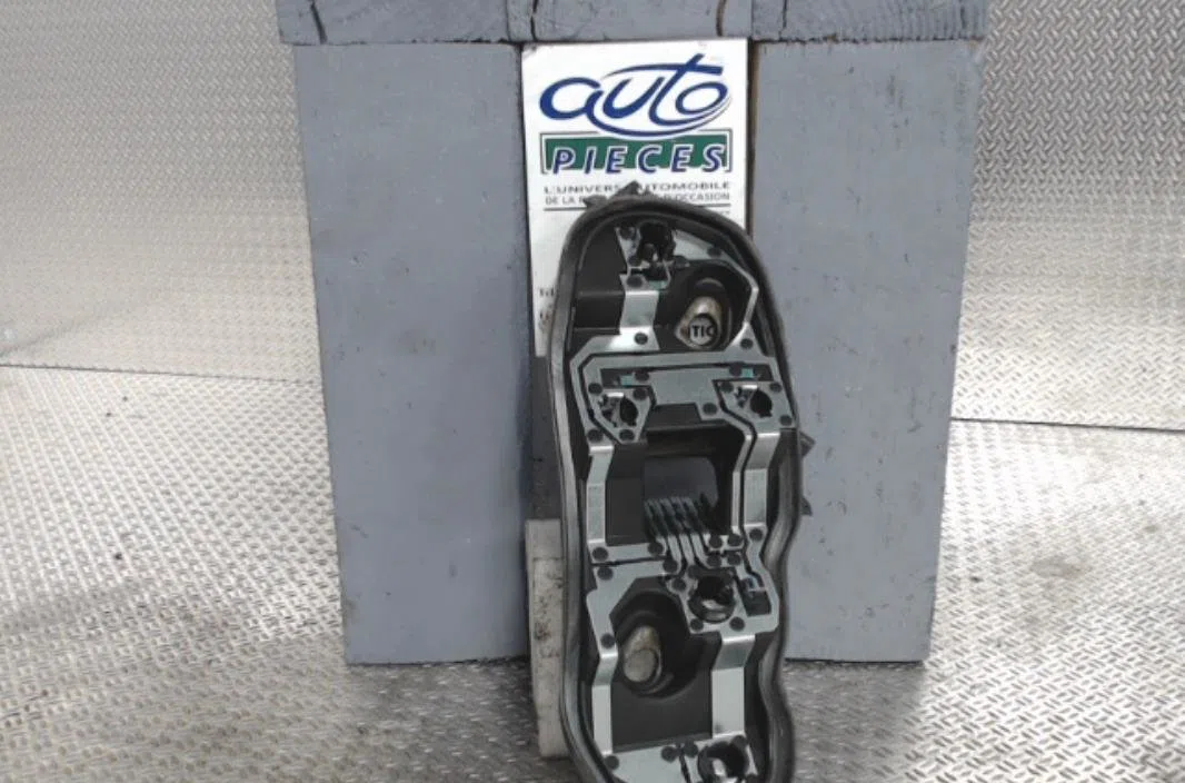 Platine feu arg Opel CORSA D (S07) 1.3 cdti (l08, l68) (2006-2014) 5 portes occasion