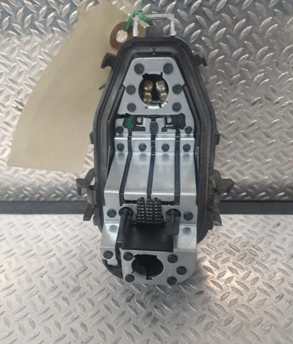 Platine feu arg Renault CLIO IV (BH_) 1.5 dci 90 (2012) 5 portes occasion