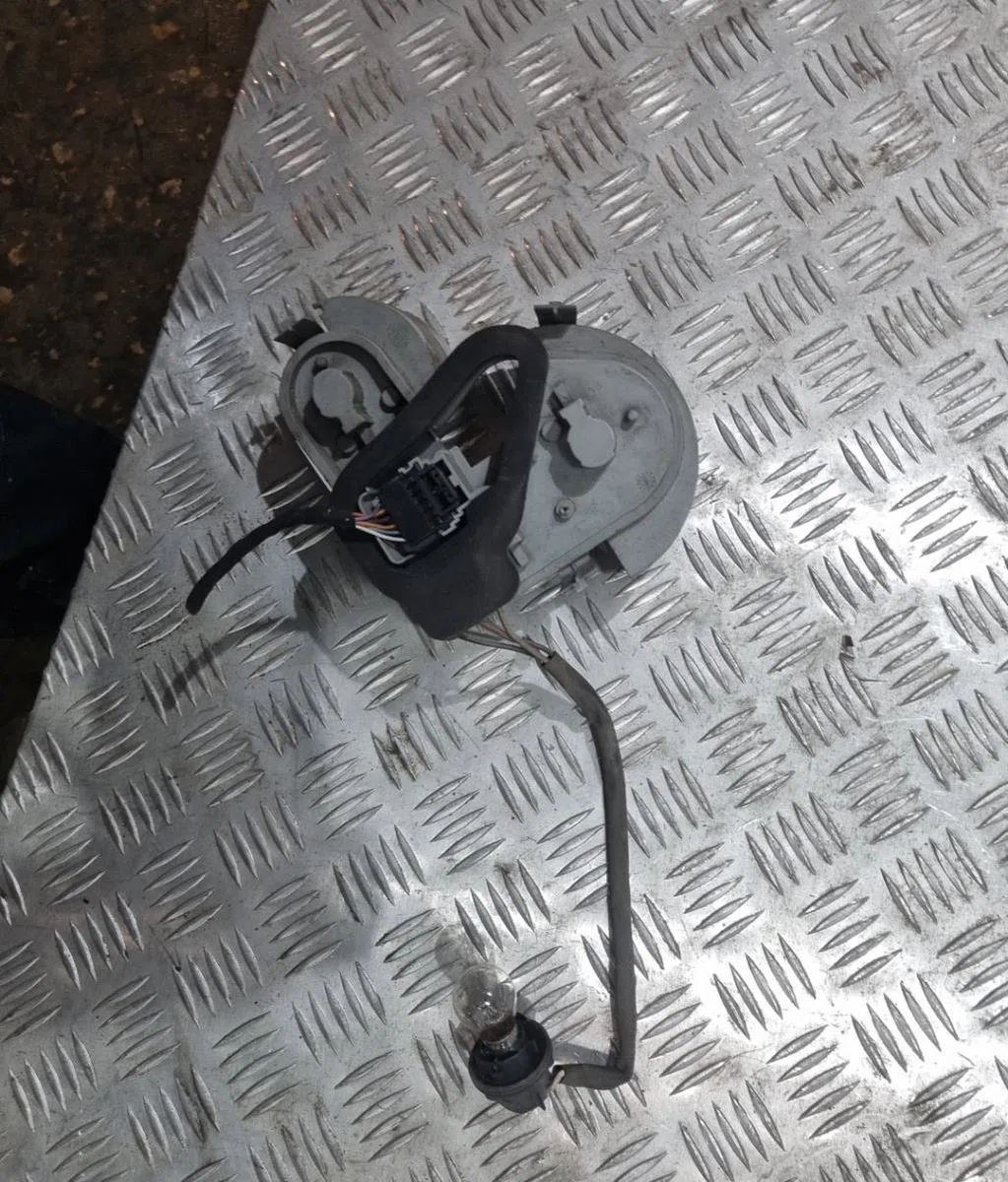 Platine feu arg RENAULT MEGANE 2 PHASE 1 CABRIOLET occasion