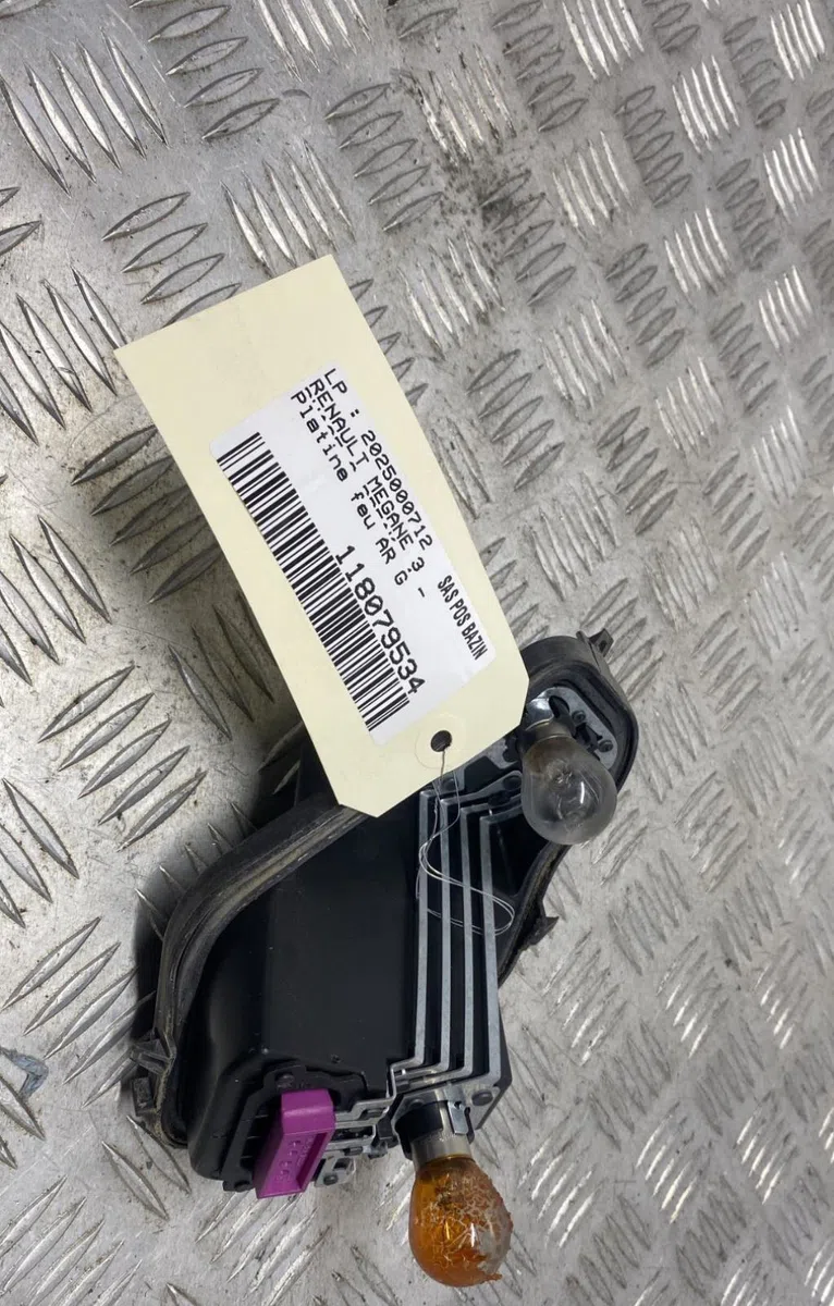 Platine feu arg RENAULT MEGANE 3 PHASE 3 BREAK occasion