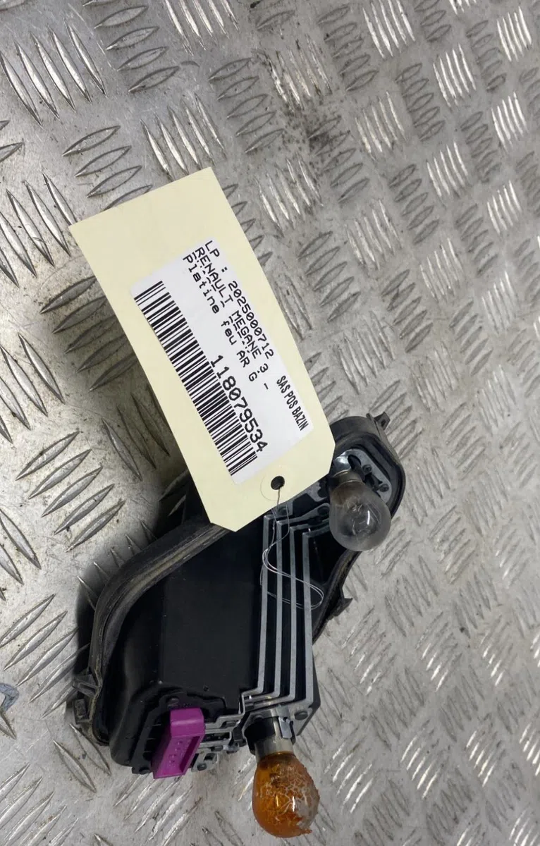 Platine feu arg RENAULT MEGANE 3 PHASE 3 BREAK occasion