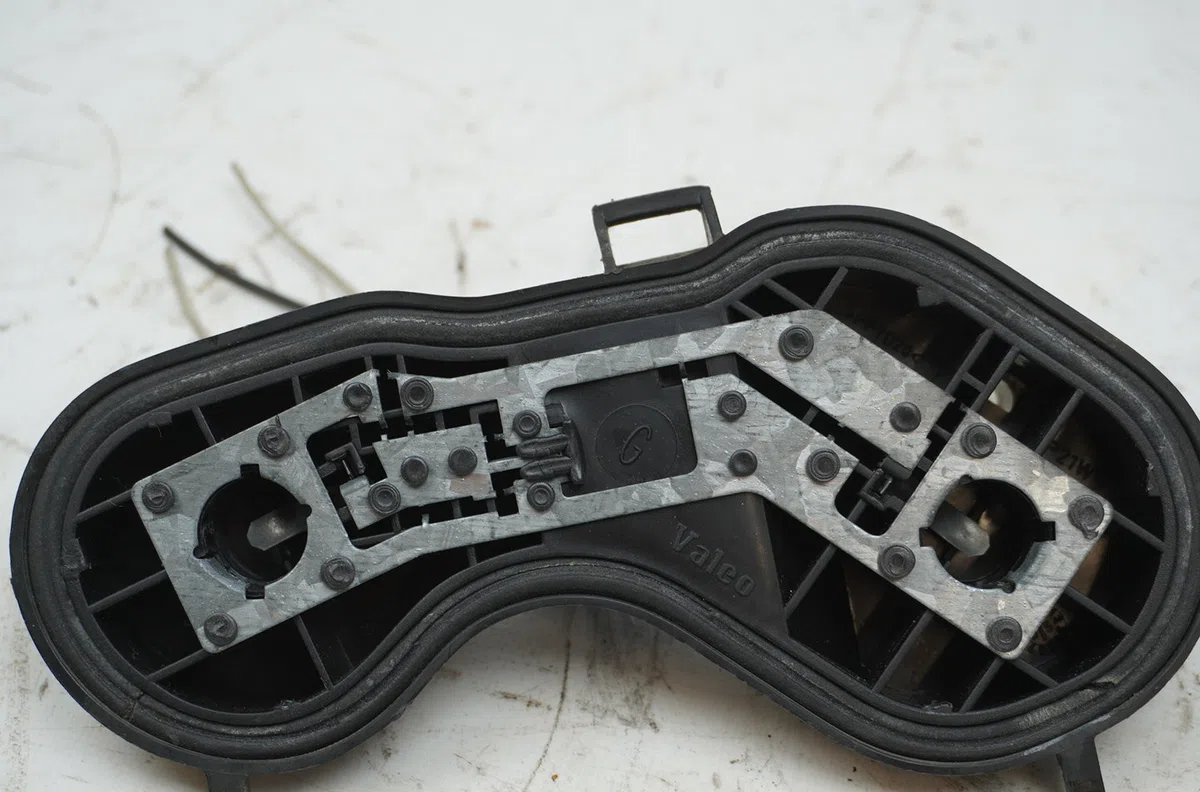 Platine feu arg Renault MEGANE II (BM0-1_, CM0-1_) 1.9 dci (bm0g, cm0g) (2002-2008) 5 portes occasion