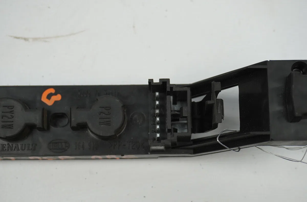 Platine feu arg Renault MEGANE II Break (KM0-1_) 1.5 dci (km02, km13) (2004-2006) occasion