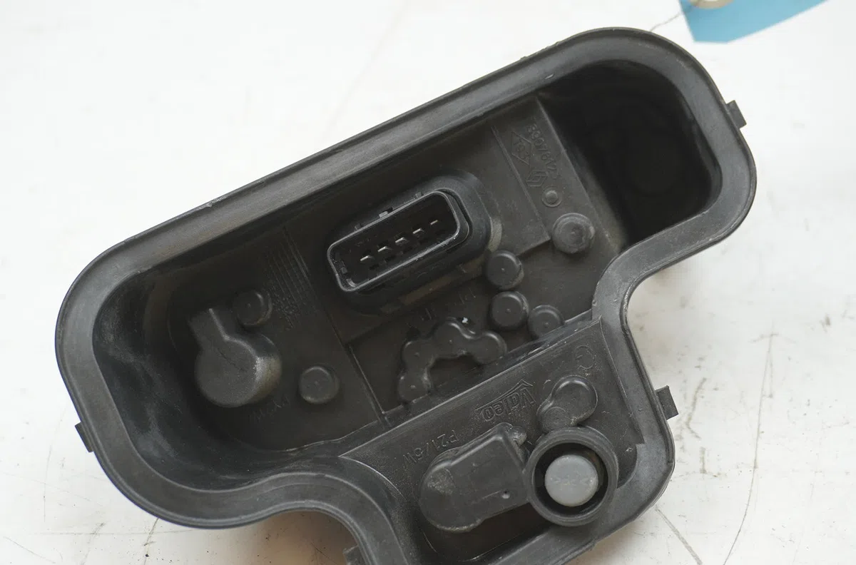 Platine feu arg Renault MEGANE III Coupé (DZ0-1_) 1.5 dci (dz09, dz0d, dz1f, dz1g, dz14, dz29) (2009-2015) 3 portes occa