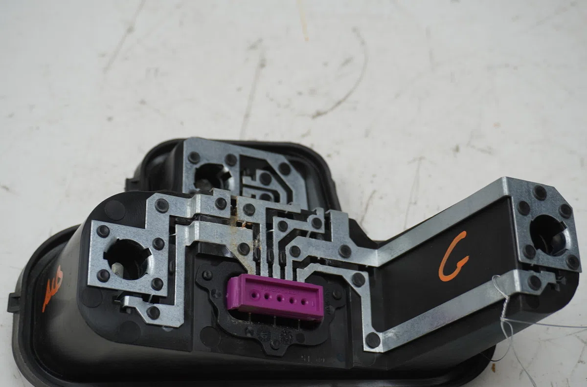 Platine feu arg Renault MEGANE III Coupé (DZ0-1_) 1.5 dci (dz09, dz0d, dz1f, dz1g, dz14, dz29) (2009-2015) 3 portes occa