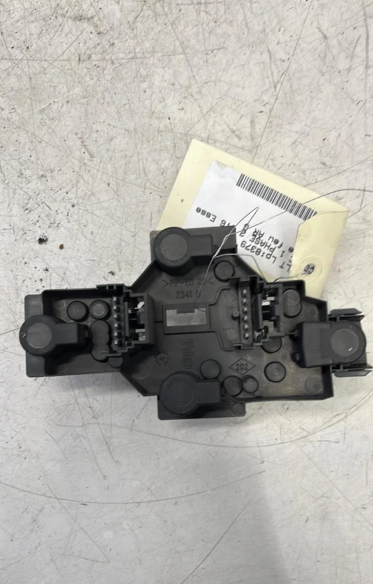 Platine feu arg Renault SCÉNIC I Monospace (JA0-1_, FA0_) 1.6 (ja00, ja16, ja15, ja19, ja1v, ja2b, ja2c, ja0b,... (1999-