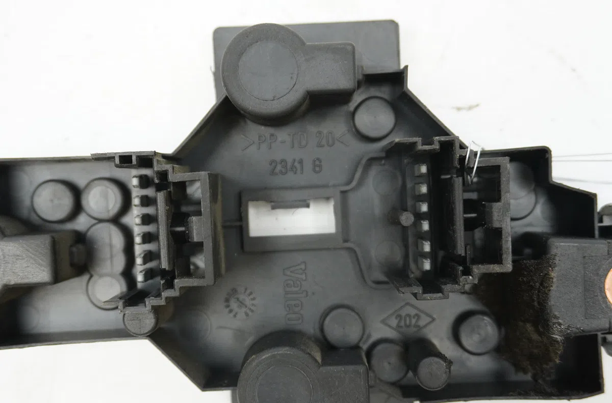 Platine feu arg Renault SCÉNIC I Monospace (JA0-1_, FA0_) 1.9 dci (ja05, ja1f) (1999-2003) 5 portes occasion