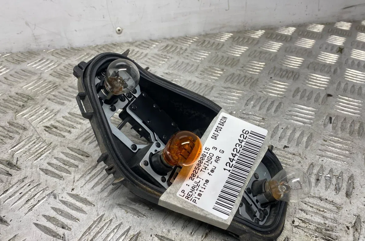 Platine feu arg RENAULT TWINGO 3 PHASE 1 occasion