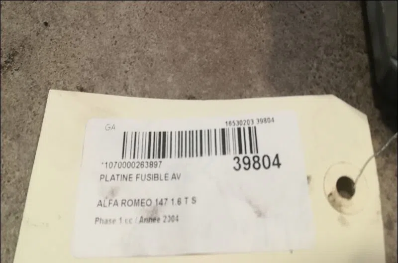 Platine fusible av Alfa romeo 147 (937_) 1.6 16v t.spark (937.axa1a, 937.axb1a, 937.bxb1a) (2001-2010) occasion