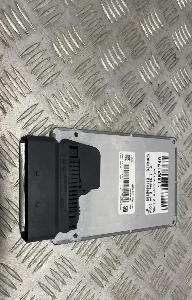 Platine fusible av AUDI A4 3 PHASE 1 occasion