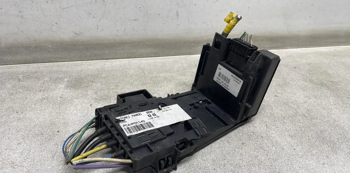 Platine fusible av Citroen C4 PICASSO I Monospace (UD_) 1.6 hdi (2007-2013) 5 portes occasion