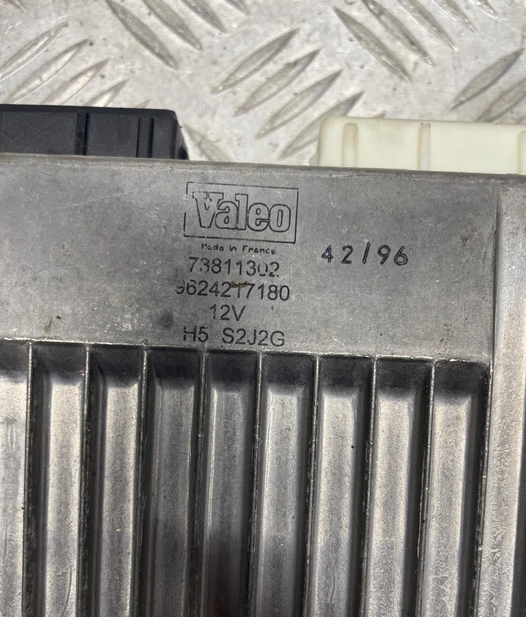 Platine fusible av CITROEN XANTIA PHASE 1 BREAK occasion